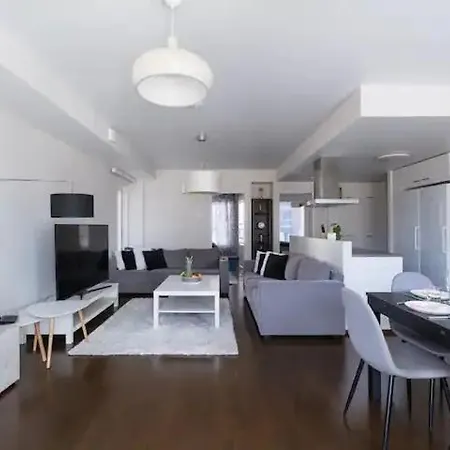 Large 3br For 10 Sauna Park View Near Center