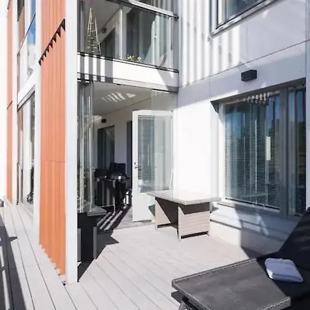 Large 3br For 10 Sauna Park View Near Center Appartement