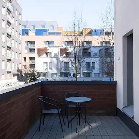 Large 3br For 10 Sauna Park View Near Center *