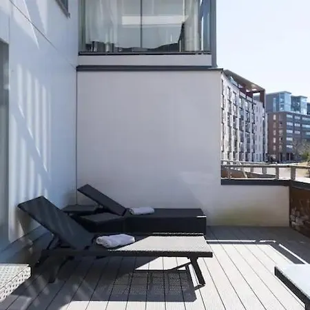 Large 3br For 10 Sauna Park View Near Center * Helsinki