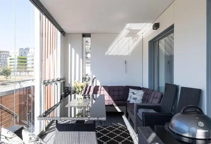 Large 3br For 10 Sauna Park View Near Center Apartment Helsinki