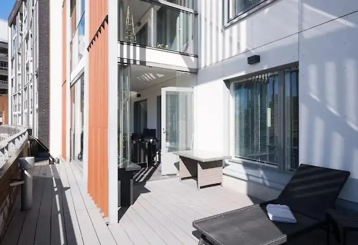 Large 3br For 10 Sauna Park View Near Center Apartment